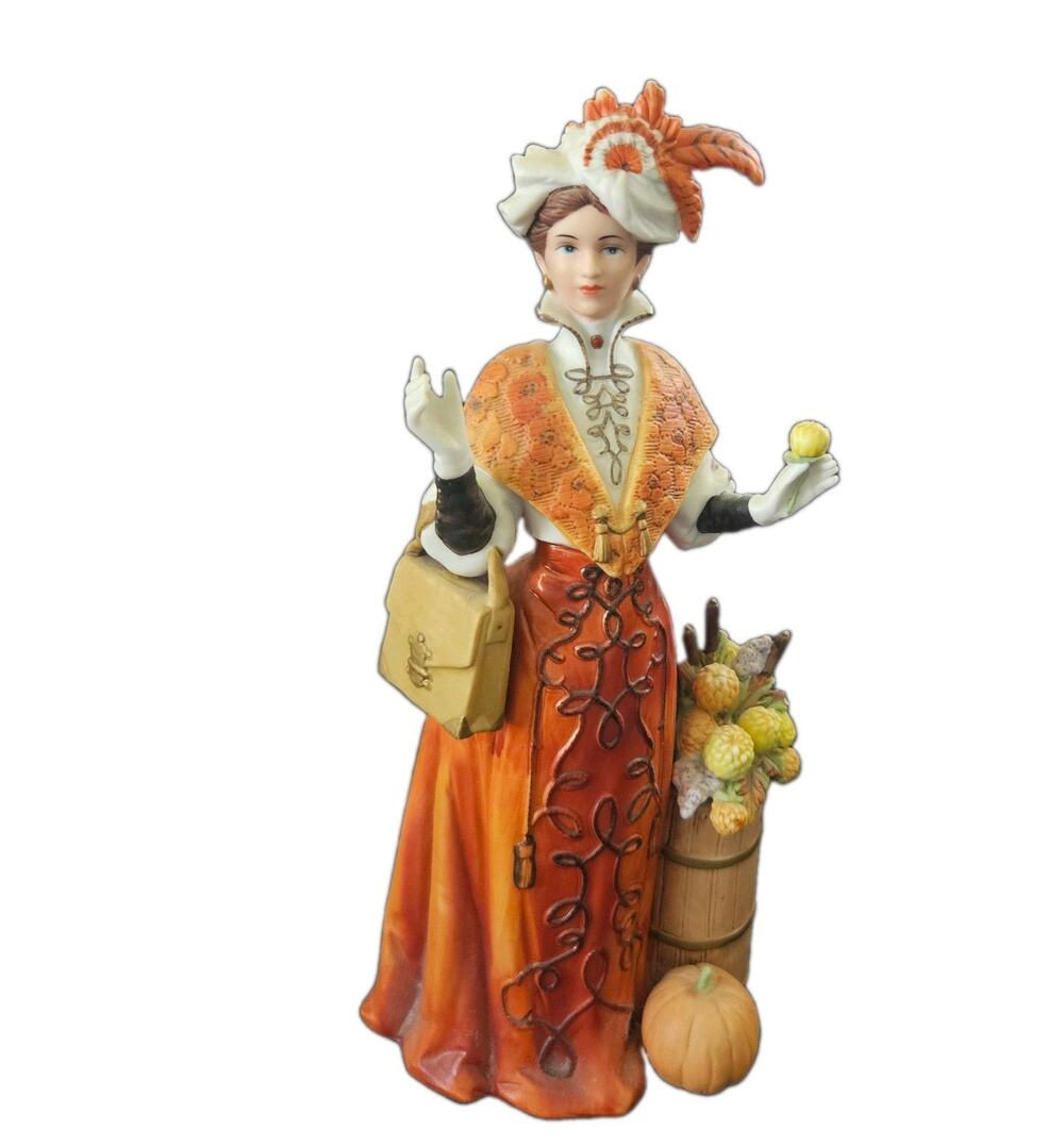 Vintage Avon 1991 President's Club Mrs. Albee Award Figurine Collectible